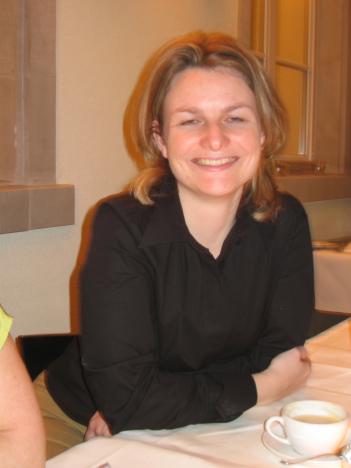 Geburtstag050.jpg   21kb   26.03.2021 22:20:49