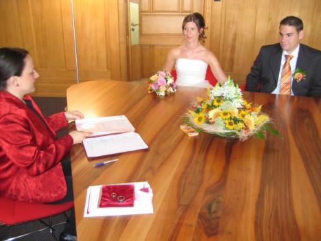 Hochzeit024.jpg   32kb   26.03.2021 22:21:59