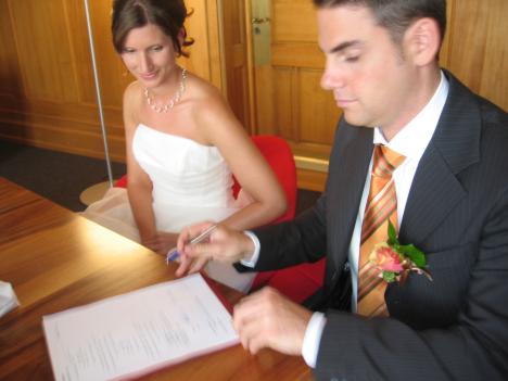 Hochzeit026.jpg   28kb   26.03.2021 22:21:59