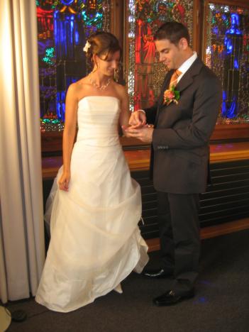 Hochzeit029.jpg   32kb   26.03.2021 22:22:00