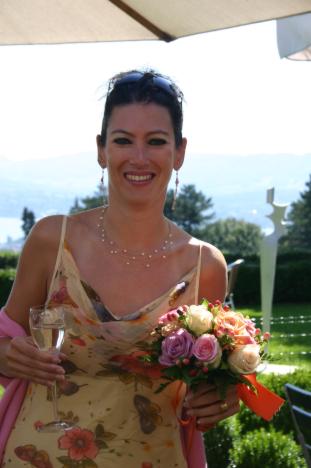 Hochzeit116.jpg   29kb   26.03.2021 22:22:02