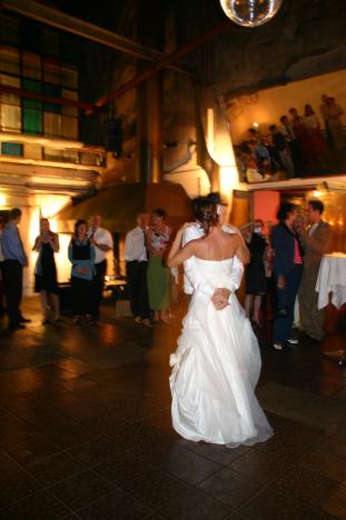 Hochzeit235.jpg   31kb   26.03.2021 22:22:13