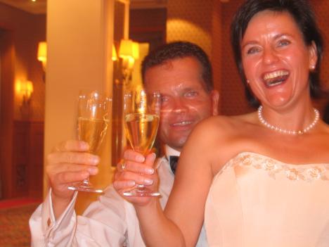 Hochzeit146.jpg   27kb   26.03.2021 22:22:33